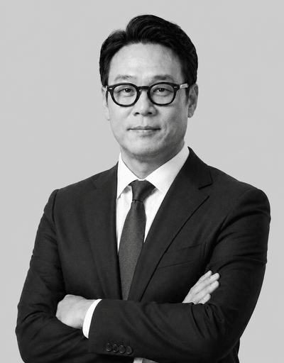 Portrait of Chang-Won Lim, CSO
